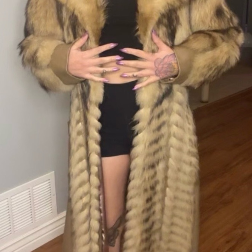 Weiss Furs Long Natural Brown & Cream Full-Length Fur Coat - Picture 4 of 4